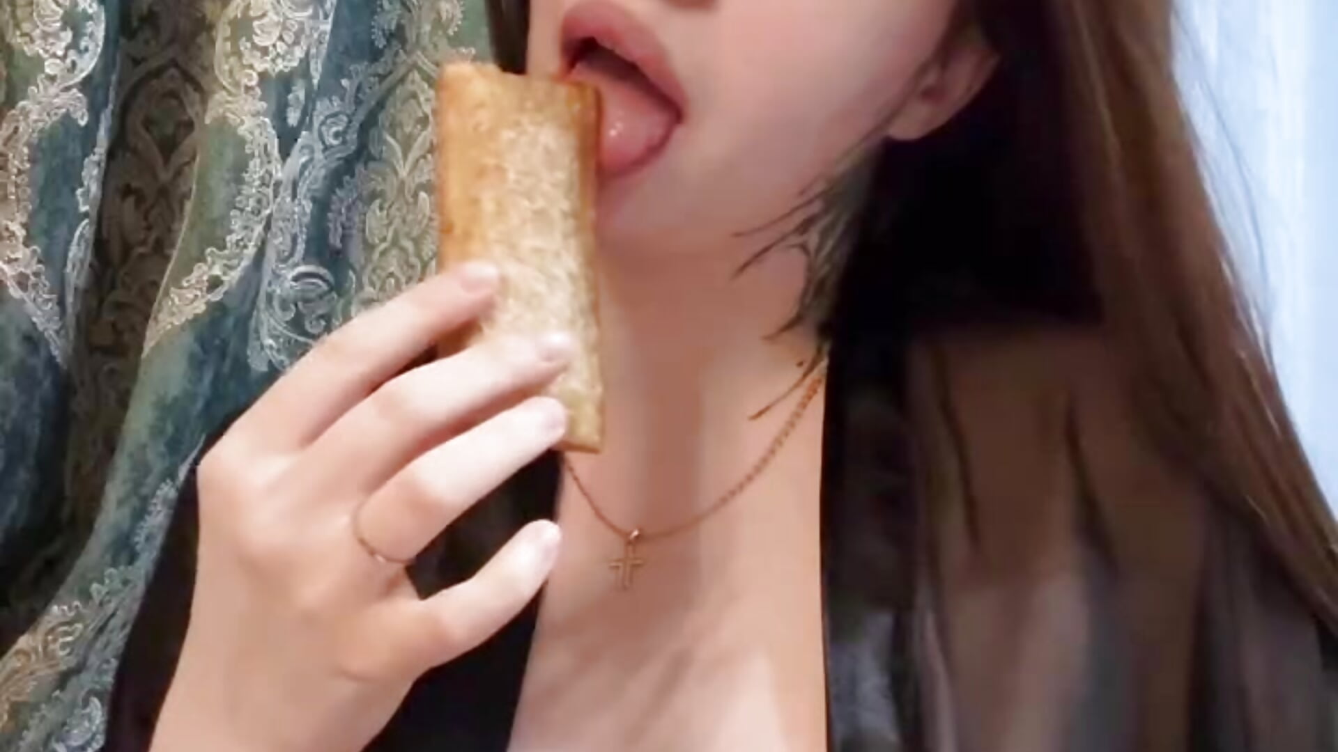 Yammy - Vídeo de honey_cherrry, modelo de vídeos
