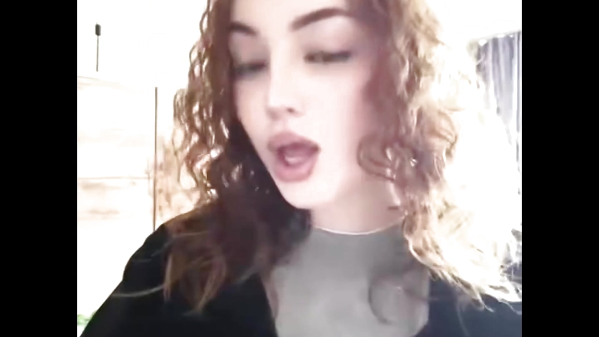 Lira - vídeo de la modelo de cam DramaDollX