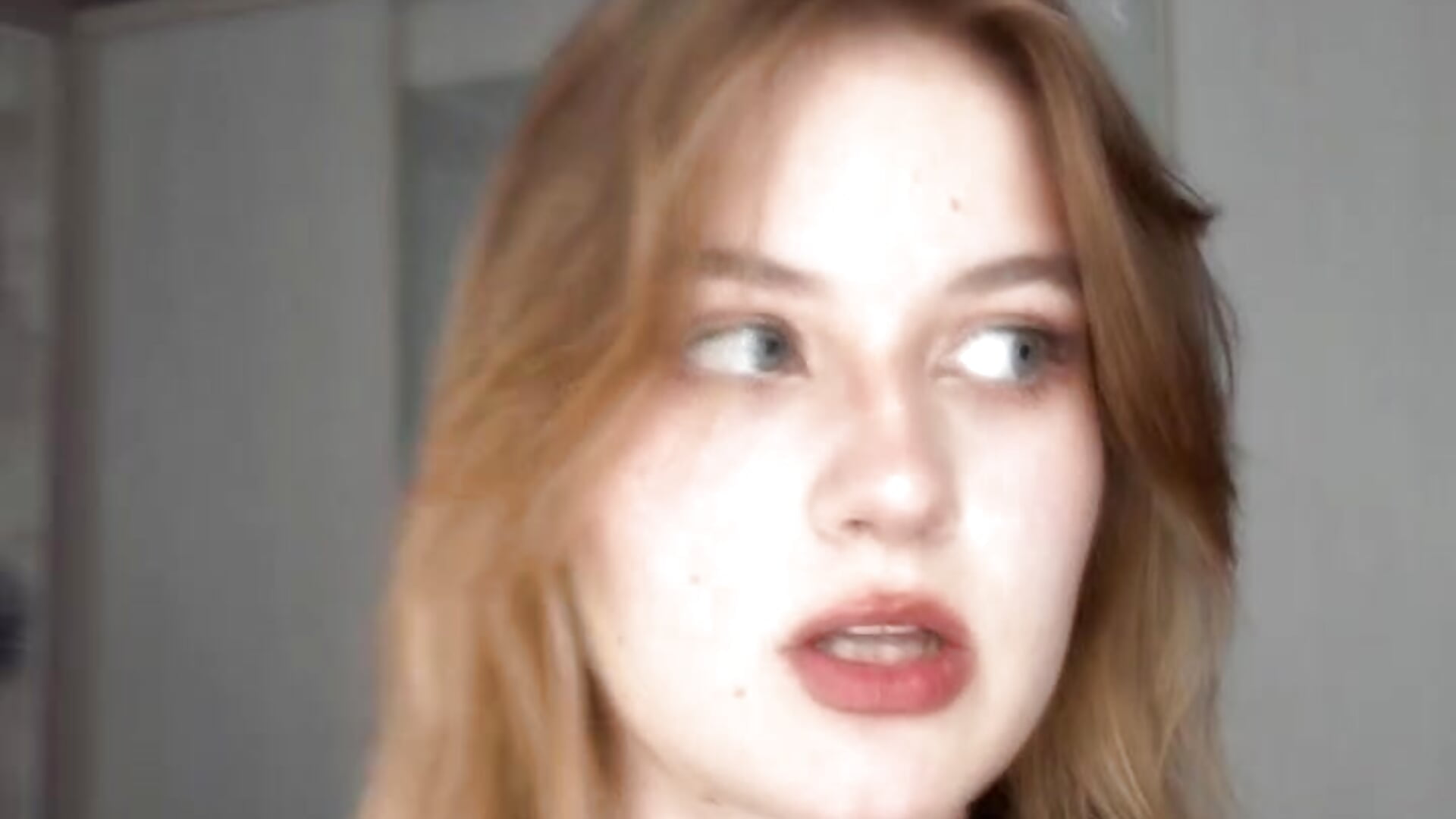 GRRRR — filmik AnnPink, modela(-lki) na kamerkach