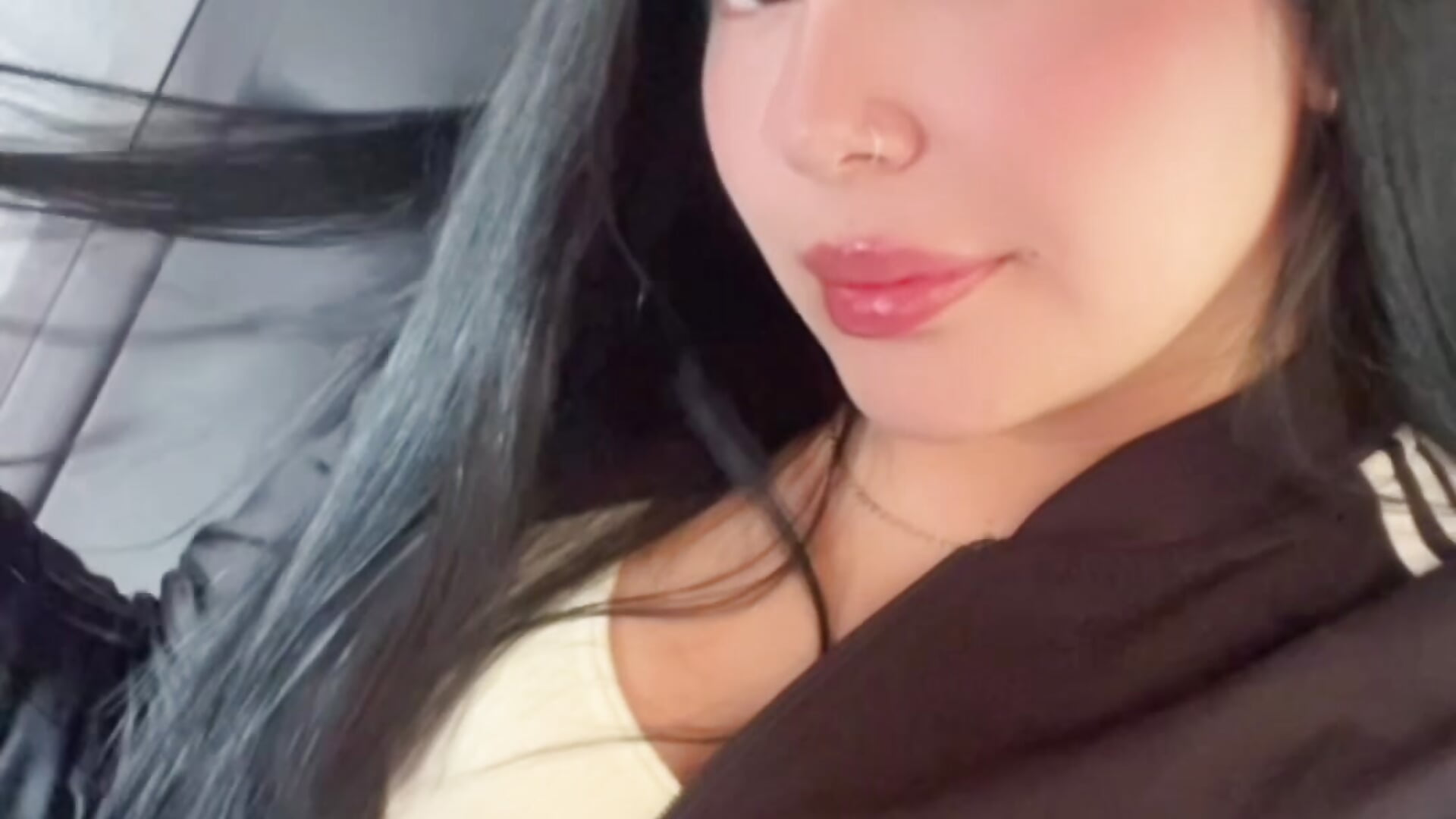 7EDD6D1A-57E8-4BCE-BA91-8876F0686A5E - відео від вебкаммоделі Cami_olarte