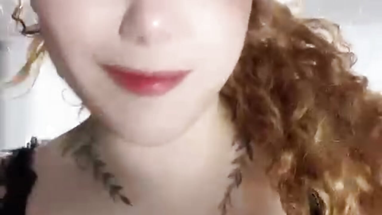 Sexy naughty girl - วิดีโอโดย ErikaSwann โมเดลแคม