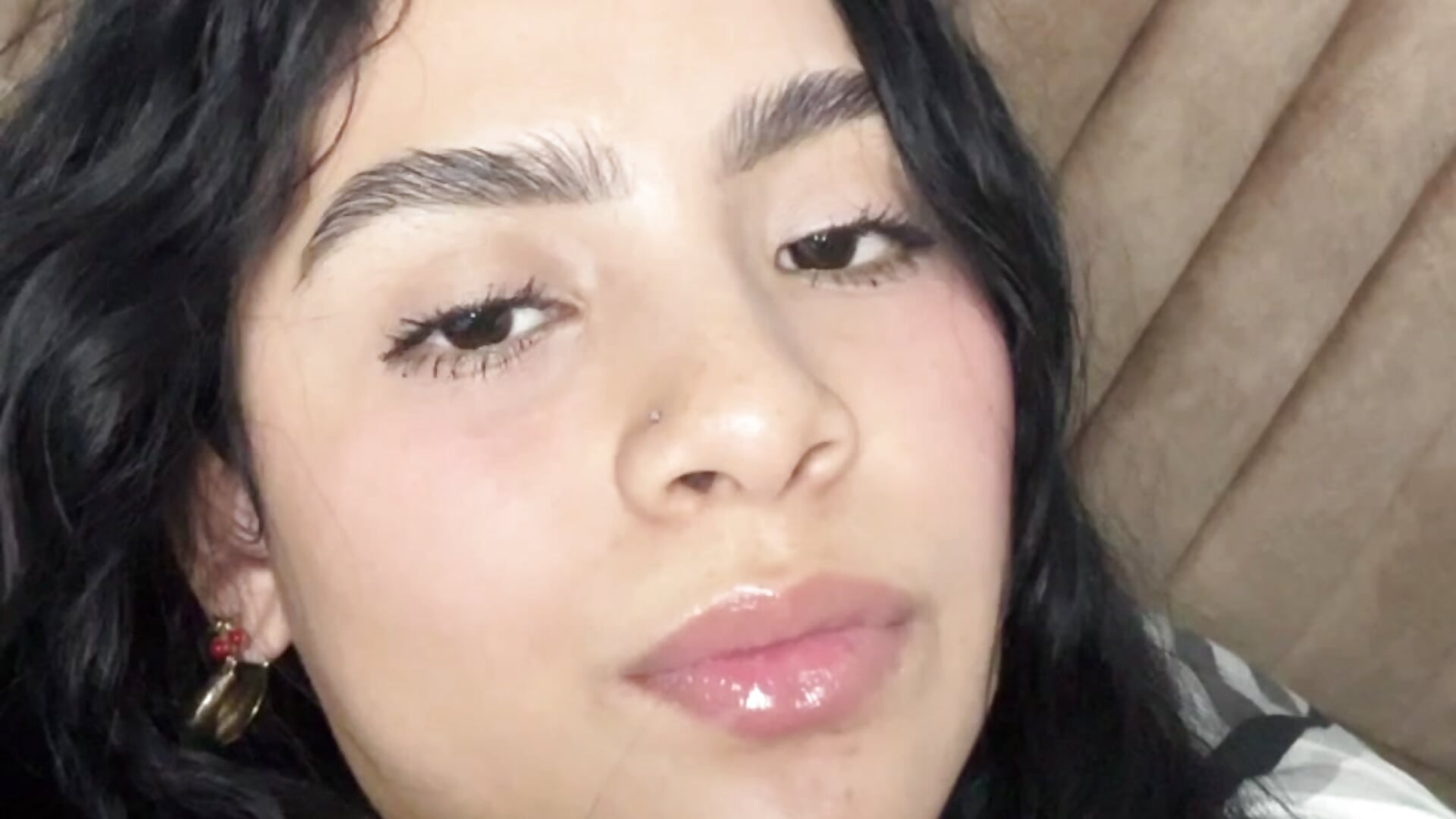 3023B1FA-D8C3-485E-8460-779FDE0562C6 - video di MIA_GT777 modella di cam