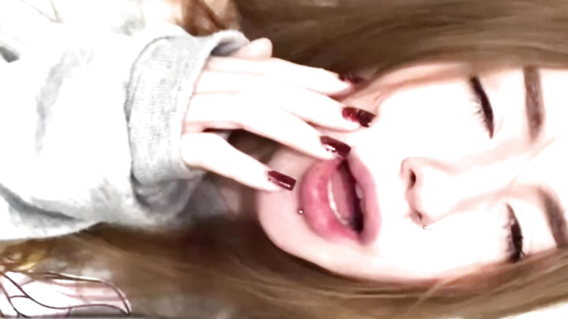 grr - video by Lelien_Anna cam model