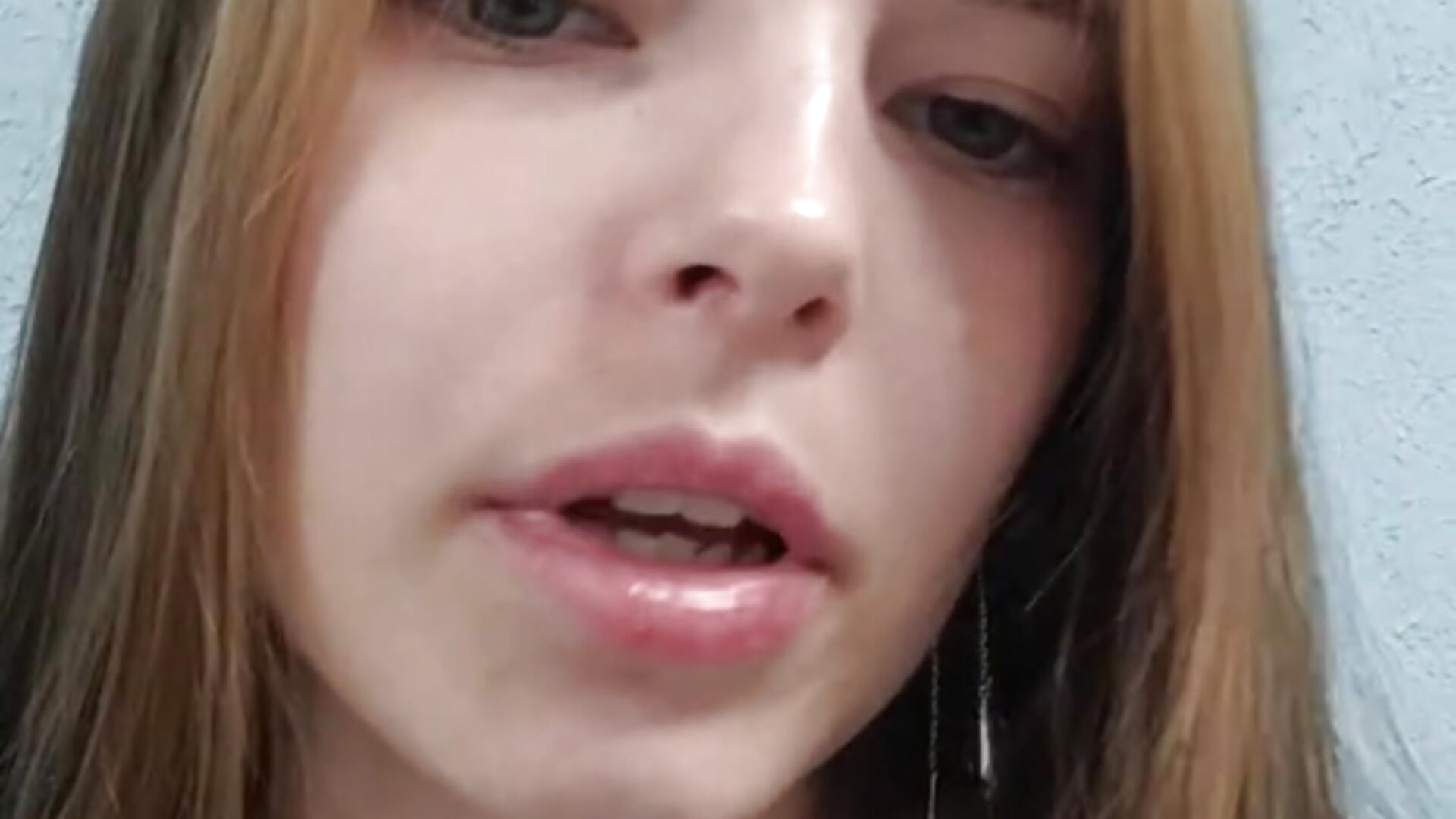 1 - clip cu UniSea model videochat