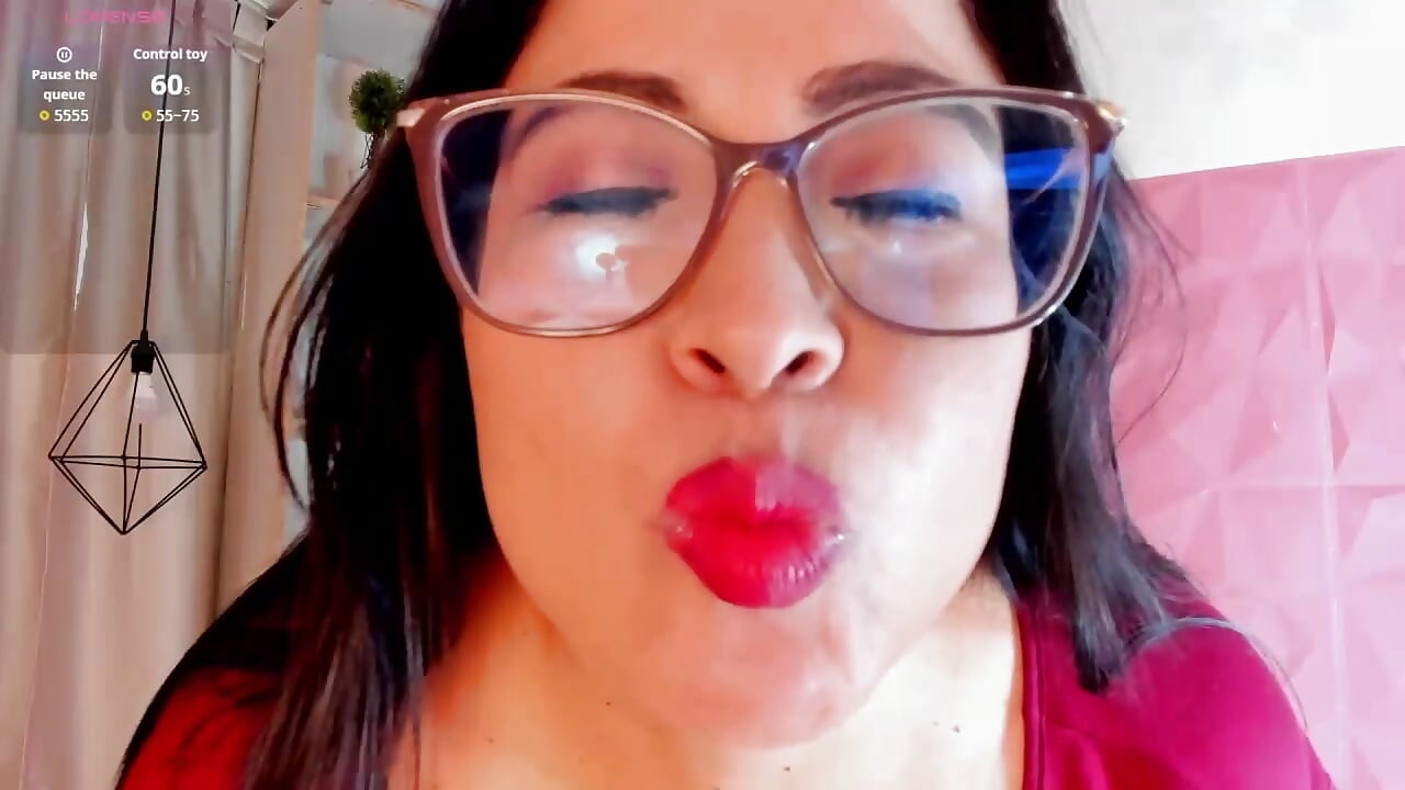 do you want to play ? - video by hannabackerr cam model