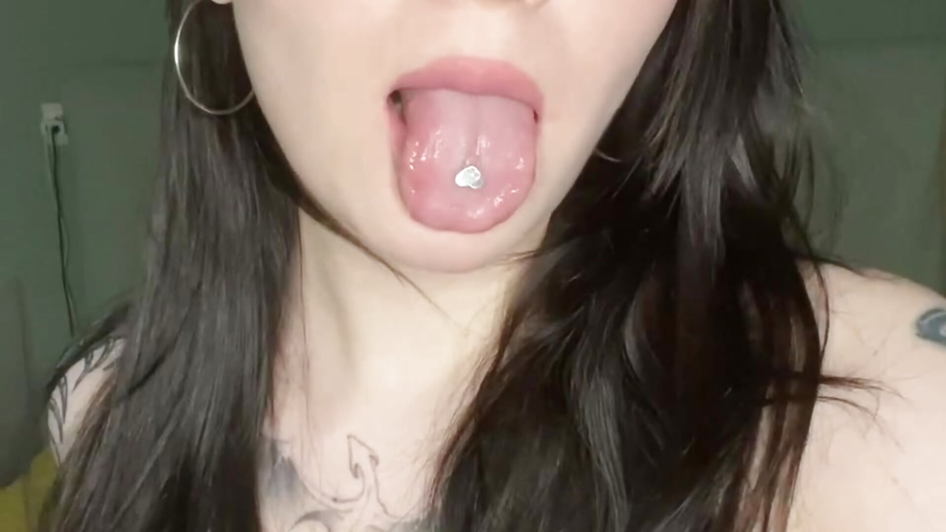 My pierced tongue) - video by AriaBlance cam model
