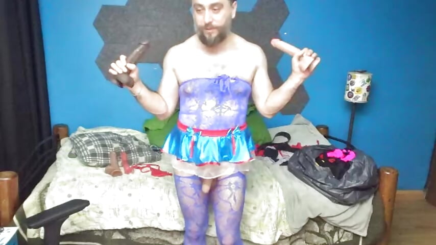 married crossdresser posing live - MachoPutito 캠 모델의 동영상