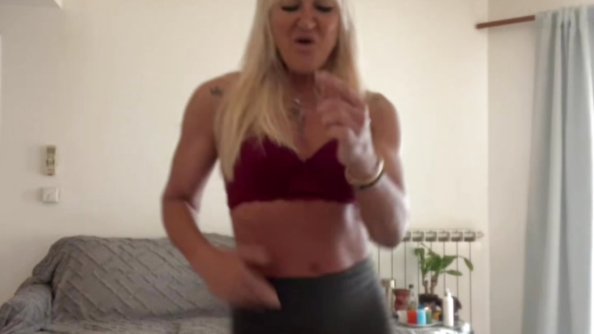 Bailando - Vídeo de lagriegahot, modelo de vídeos