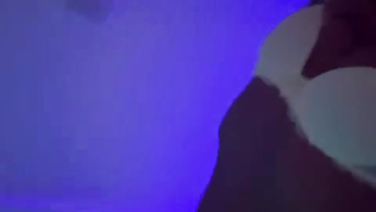 20260325_020658000_iOS — filmik lagriegahot, modela(-lki) na kamerkach