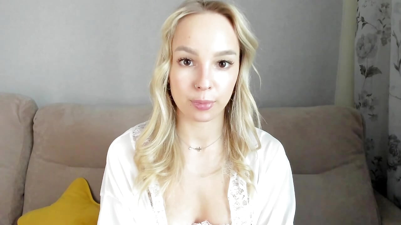 Dirty talk about big black cock 🍆 - Video von MelodyIllves Cam-Model