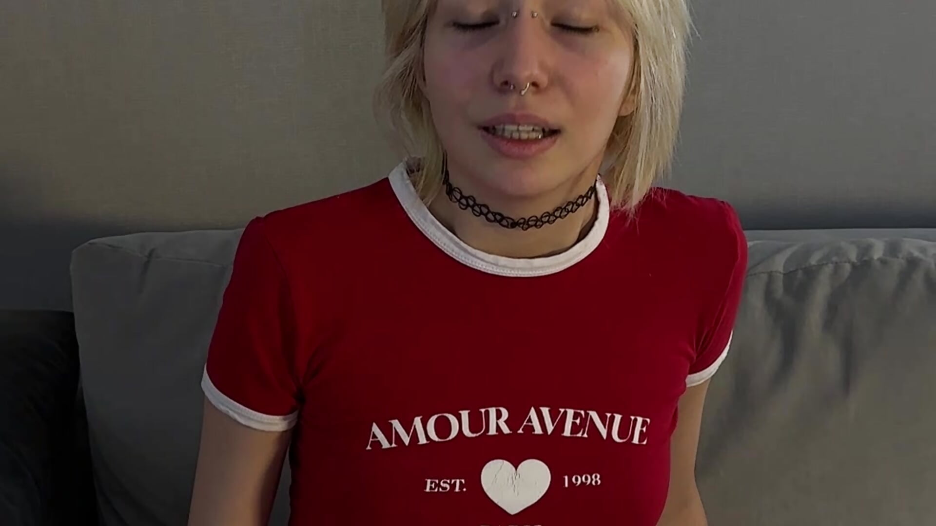 hi guys - vídeo de RhebaBowne modelo de câmara