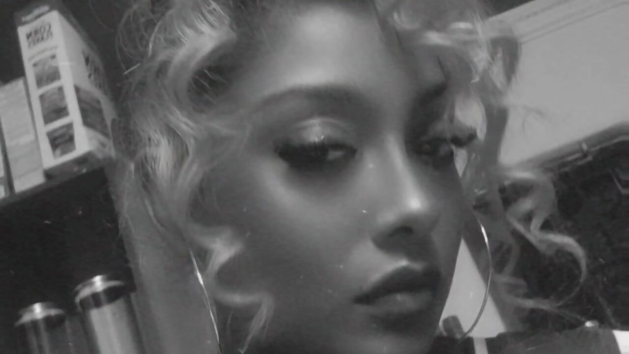 alter egHOE - vídeo de Quickie_wid_nikki modelo de câmara