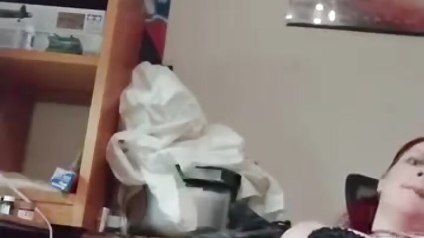 1424 - clip cu KittehKakittehkatg model videochat