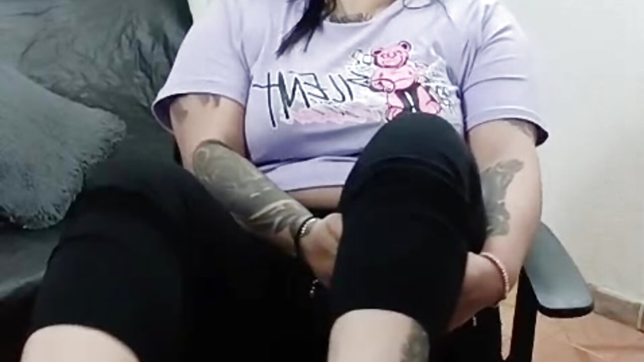 Foot Focus 👣 – video af Karla_greenn cam-model