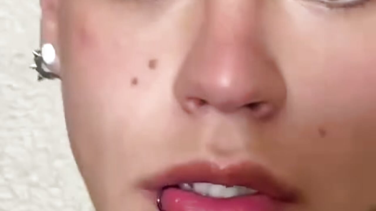 in my room - vídeo de la modelo de cam Keff_andrew34