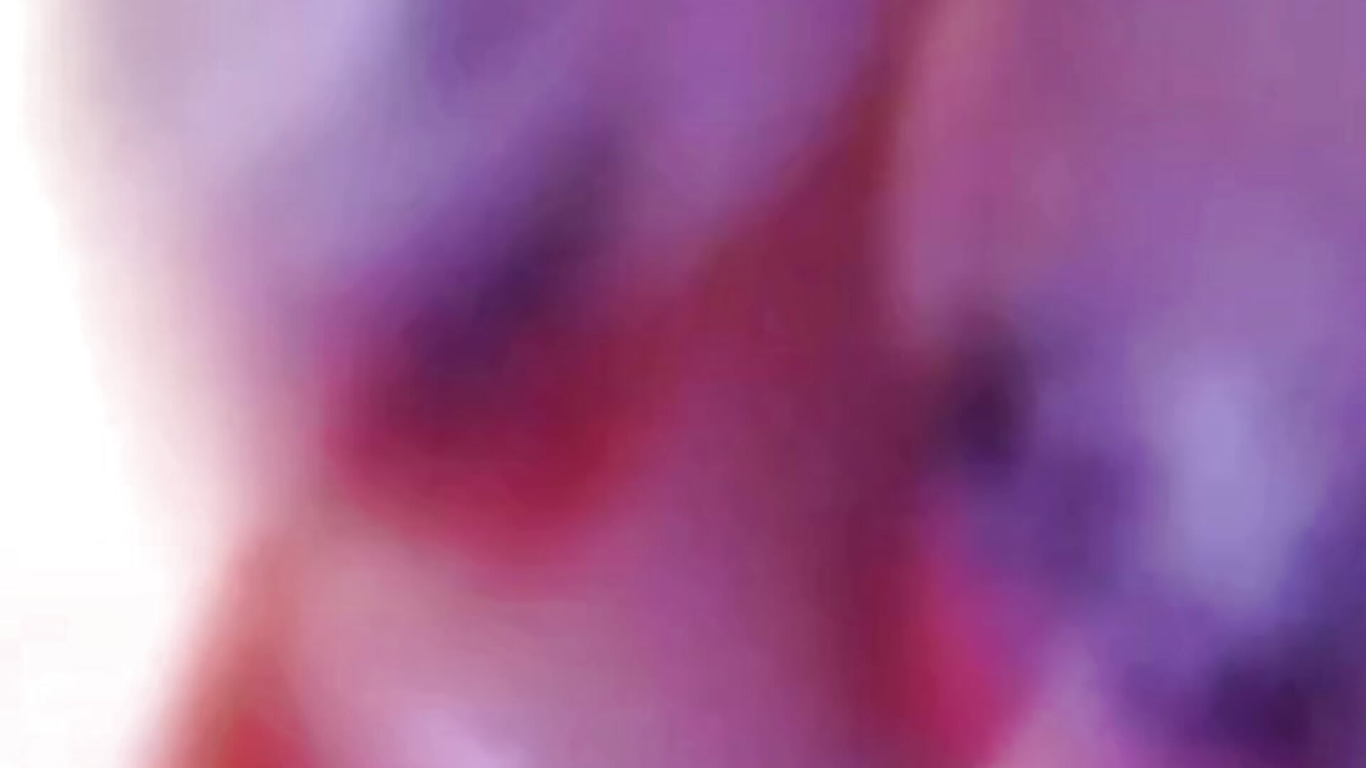 Look, but don’t you dare touch...I’ve brought you my taste on my fingertips... – видео вебкам-модели Kira_Kingslee