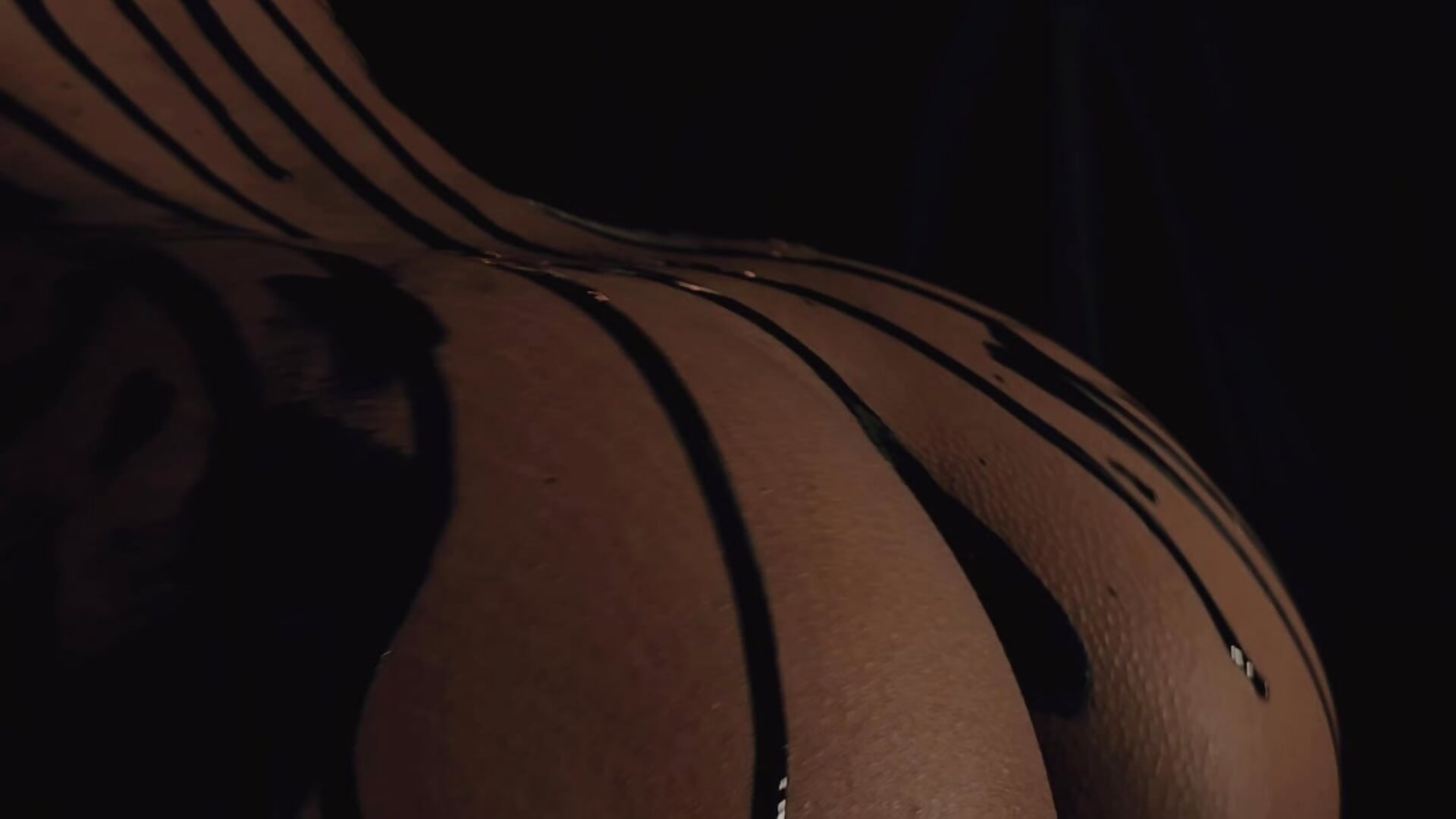 Trick or treat? 🎃 - video của Hilaryebony_