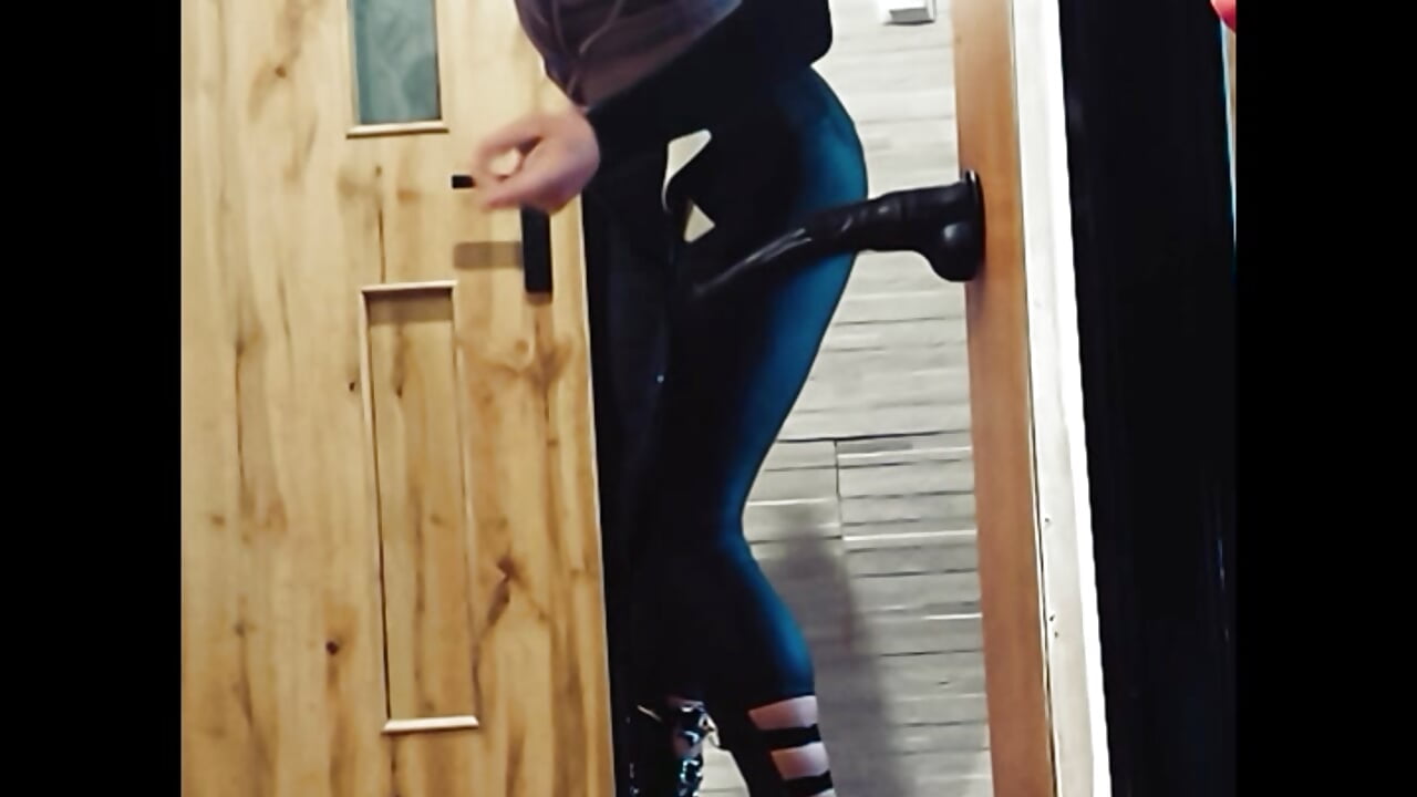 1000035345 - vídeo de DomMONIKA modelo de câmara