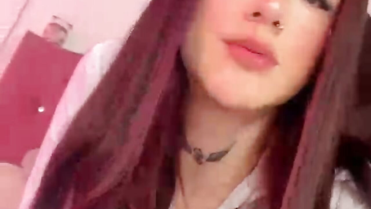 Hey 😈 - clip cu Kristemmx model videochat