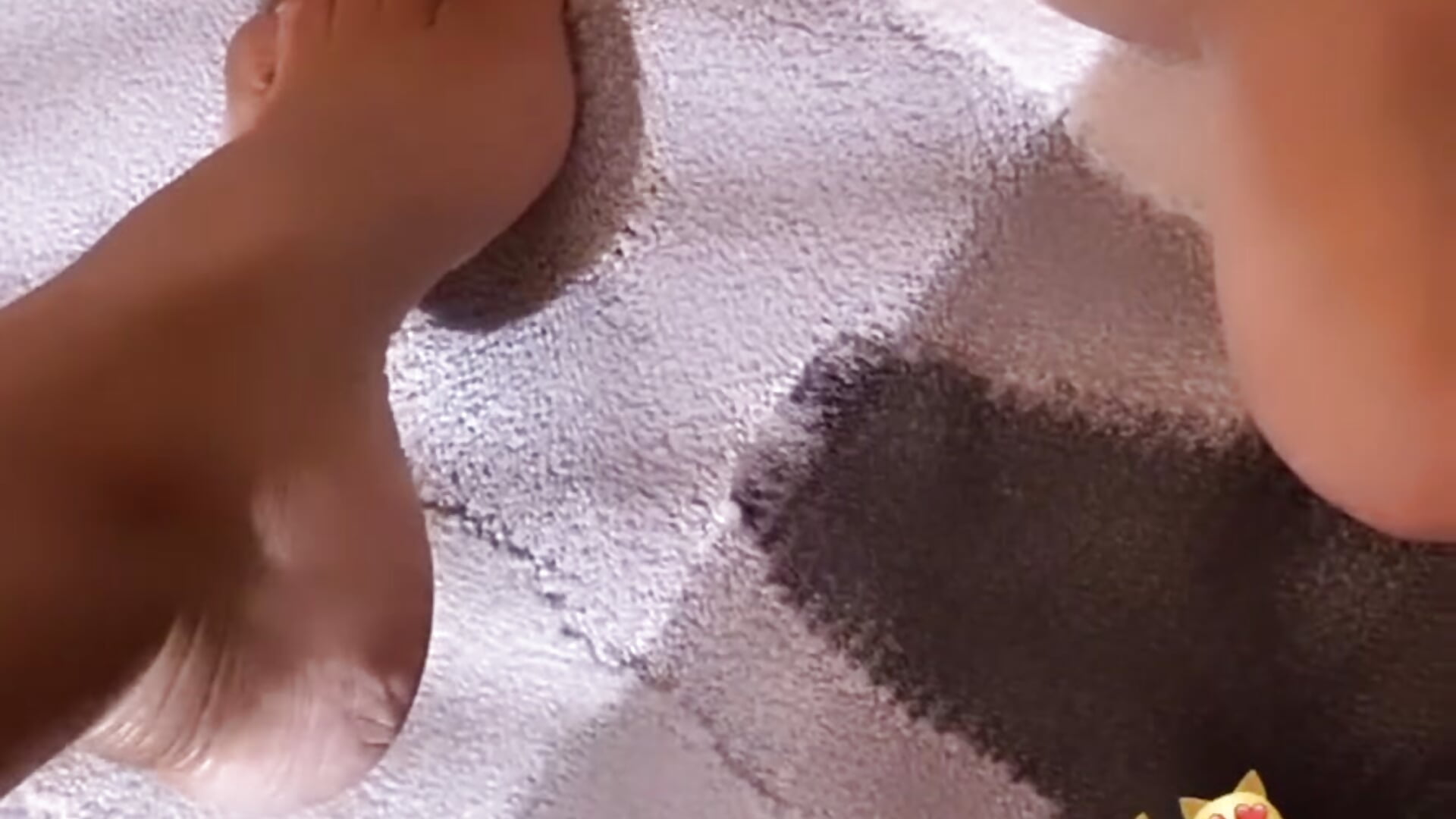 🦶🥵 - відео від вебкаммоделі Rossamber