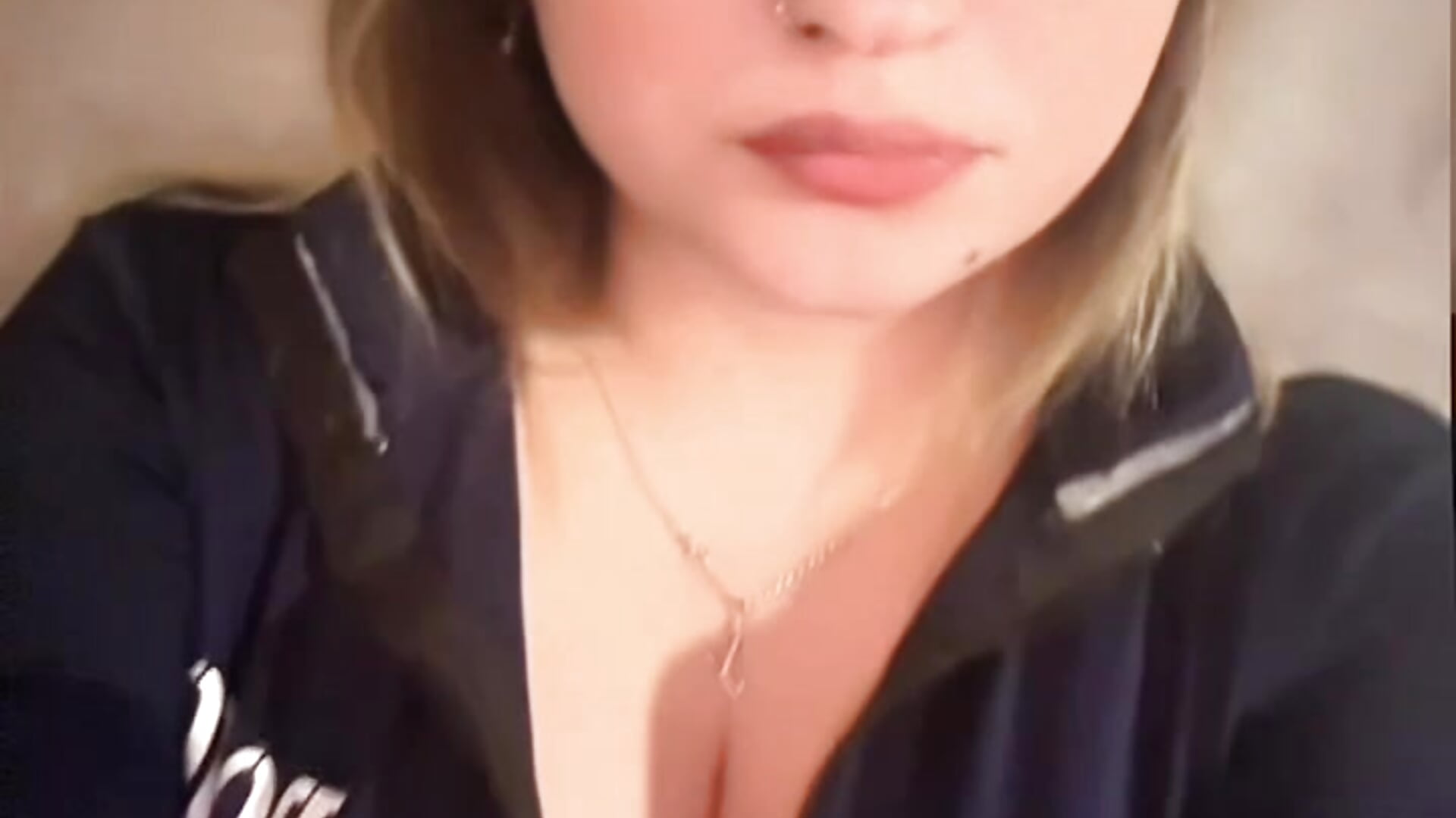 AD8E39FF-0617-40FF-81D8-A5CA2848BCF0.mp4 - video by Bella_Evansss1 cam model