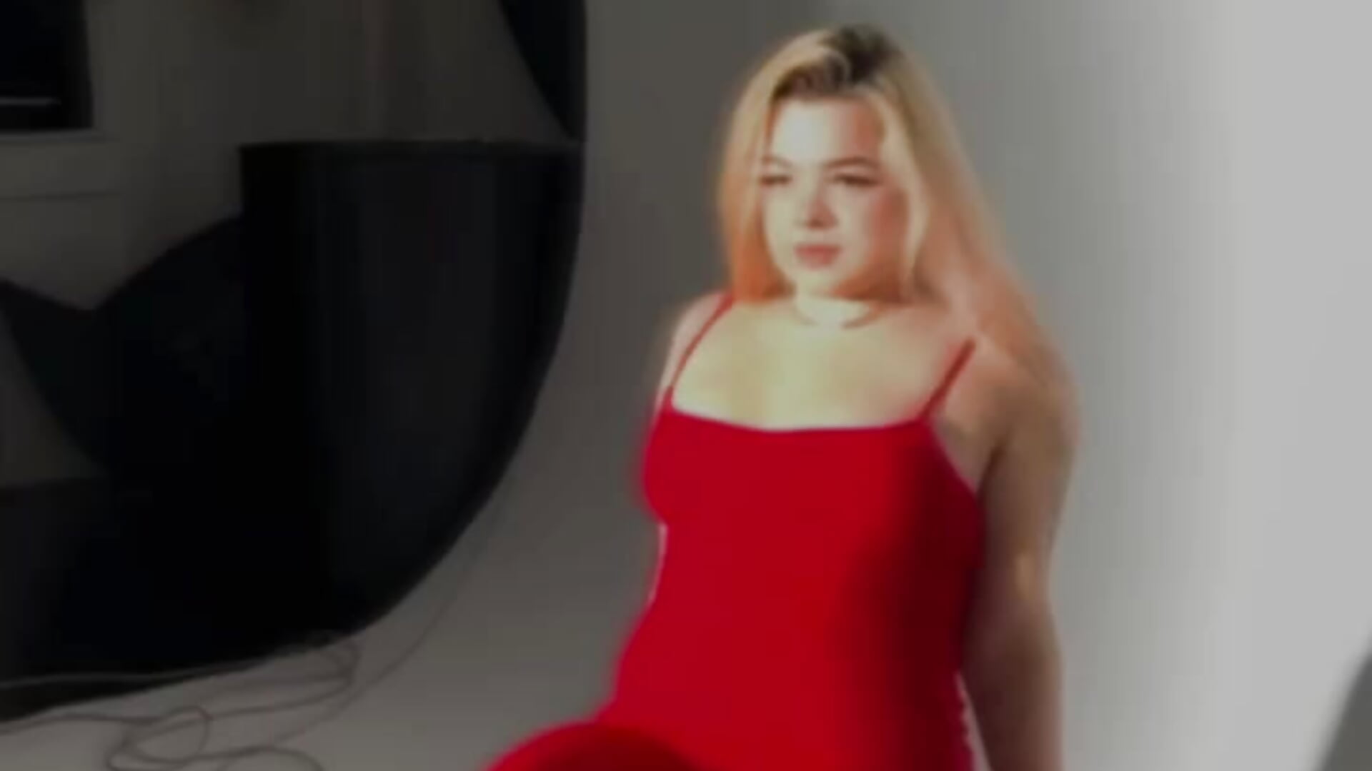 Me and my red dress:) - video by Adel_Muse cam model