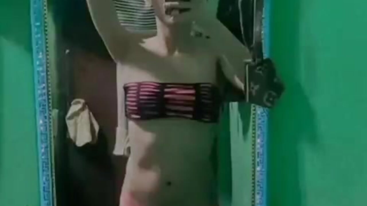 Bella_CiaoX – Právě oblíbené video kamerové modelky 2075