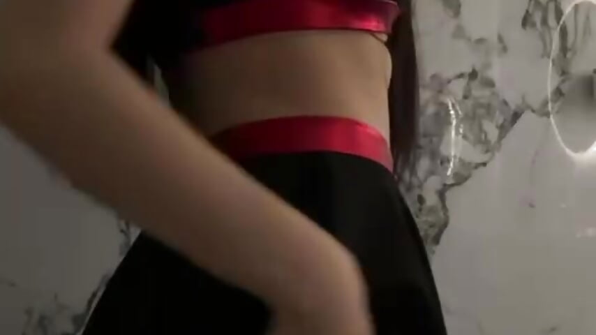 outfit - відео від вебкаммоделі SecretTiny