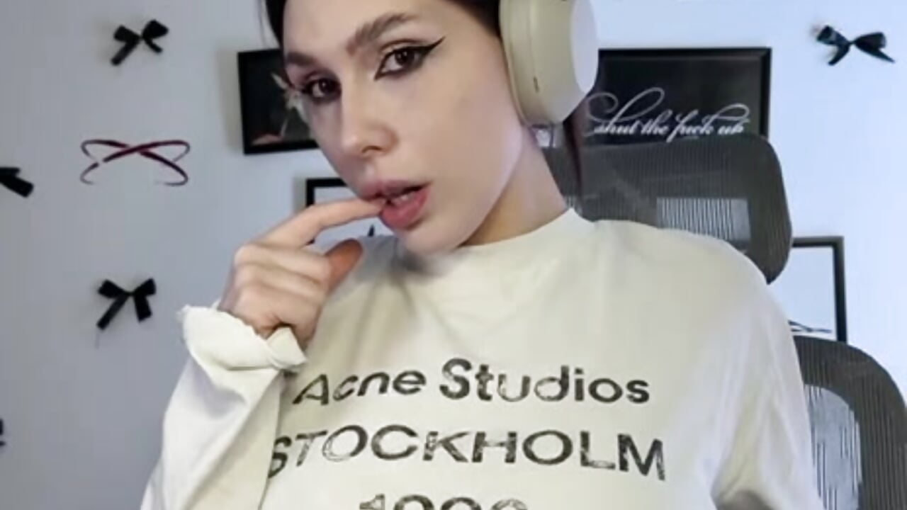 My sexy panties, do you like? - video by JustEvalove cam model