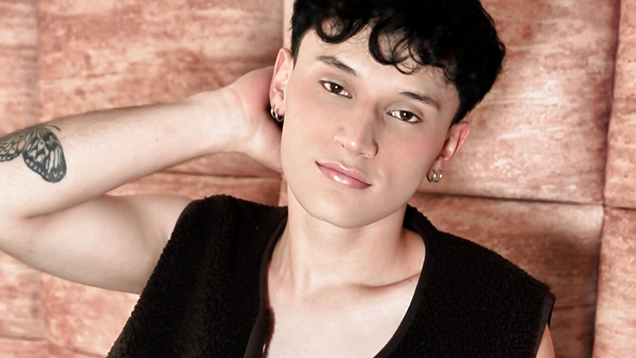 Sexy boy 💕 - วิดีโอโดย LephyStar โมเดลแคม