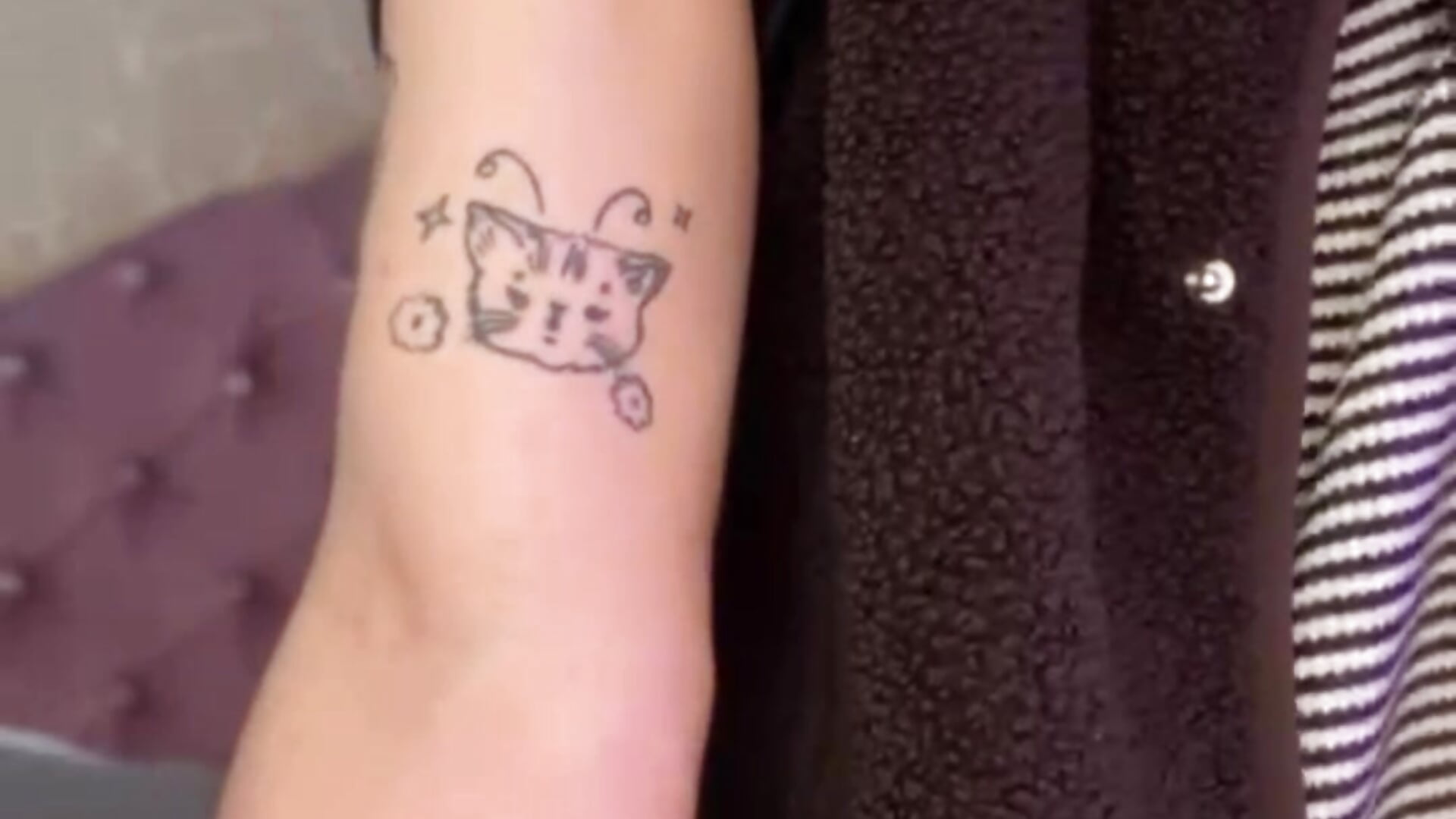 tattoos leph - video by LephyStar cam model