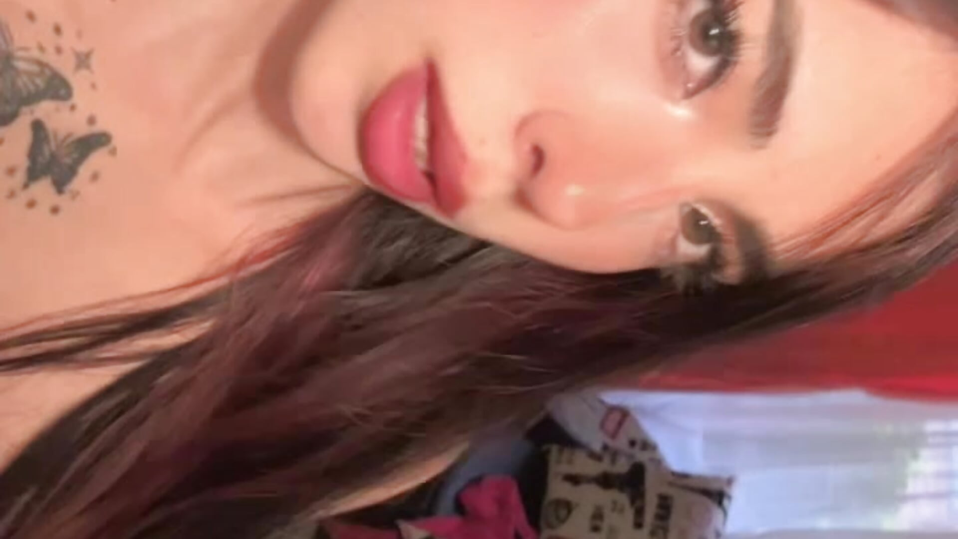 🫣 - відео від вебкаммоделі crystal_arlette_