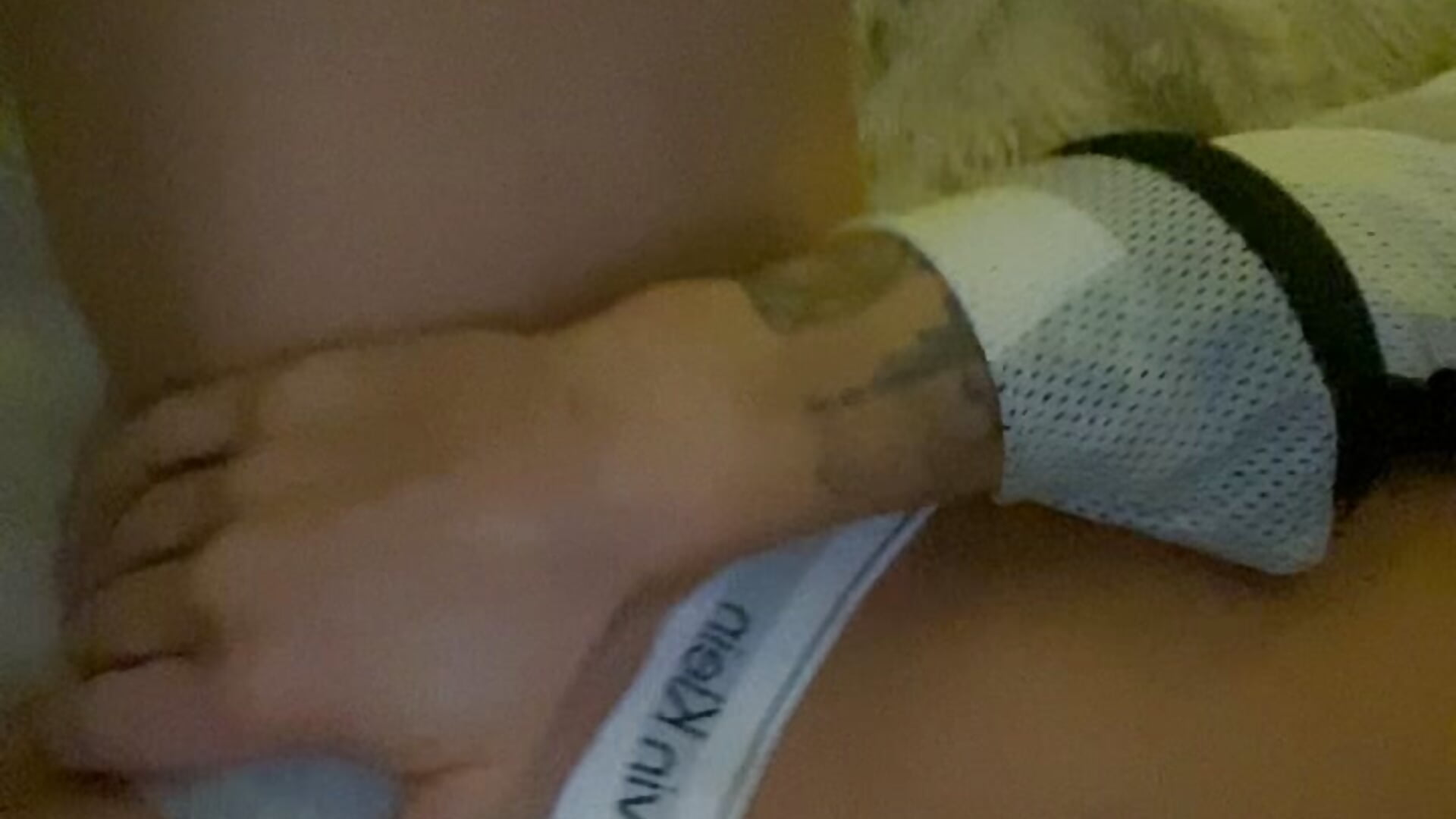 Juicy 🐱 - วิดีโอโดย MazyBlue โมเดลแคม