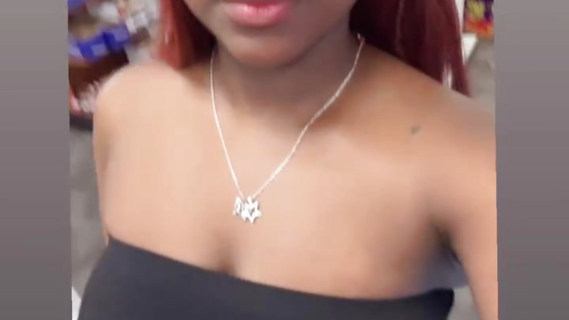 De compras 🛍 - فيديو من Rachell77 موديل الكام