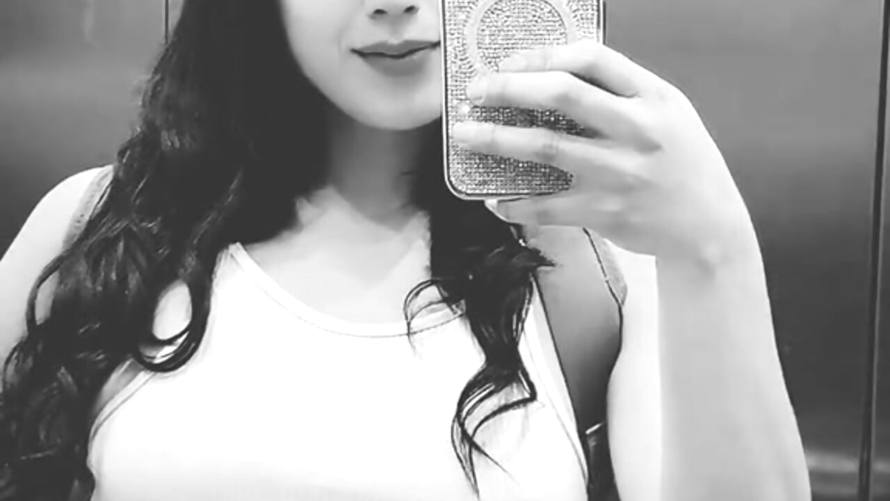 f1df87e5dabb4390a3590d5baee462c9 - video by bella_stowgn cam model