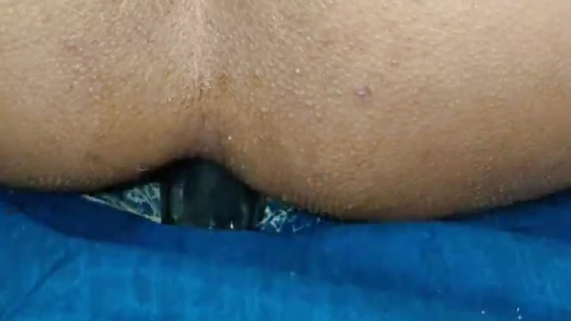 Malla negra jugando con Botella - clip cu xxDarenDevilxx model videochat