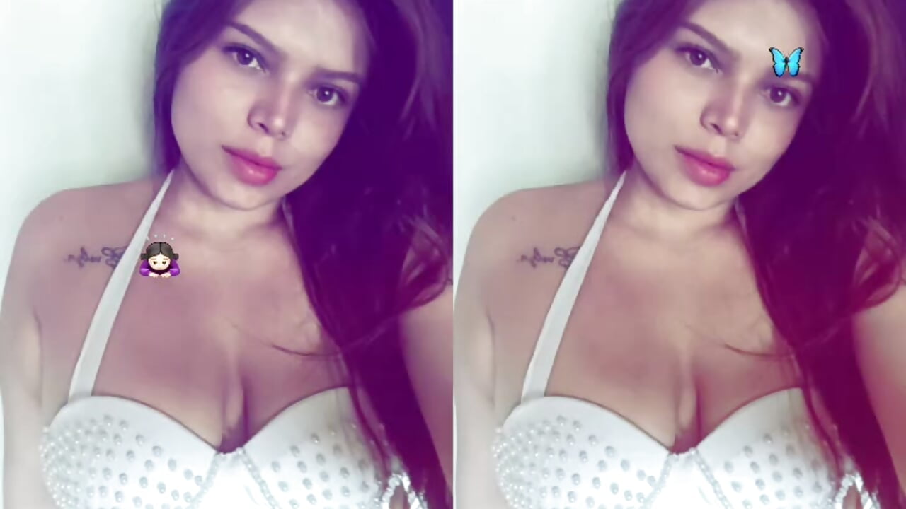 me (❁´◡`❁) - Lola_Starr adlı kamera modelinin videosu