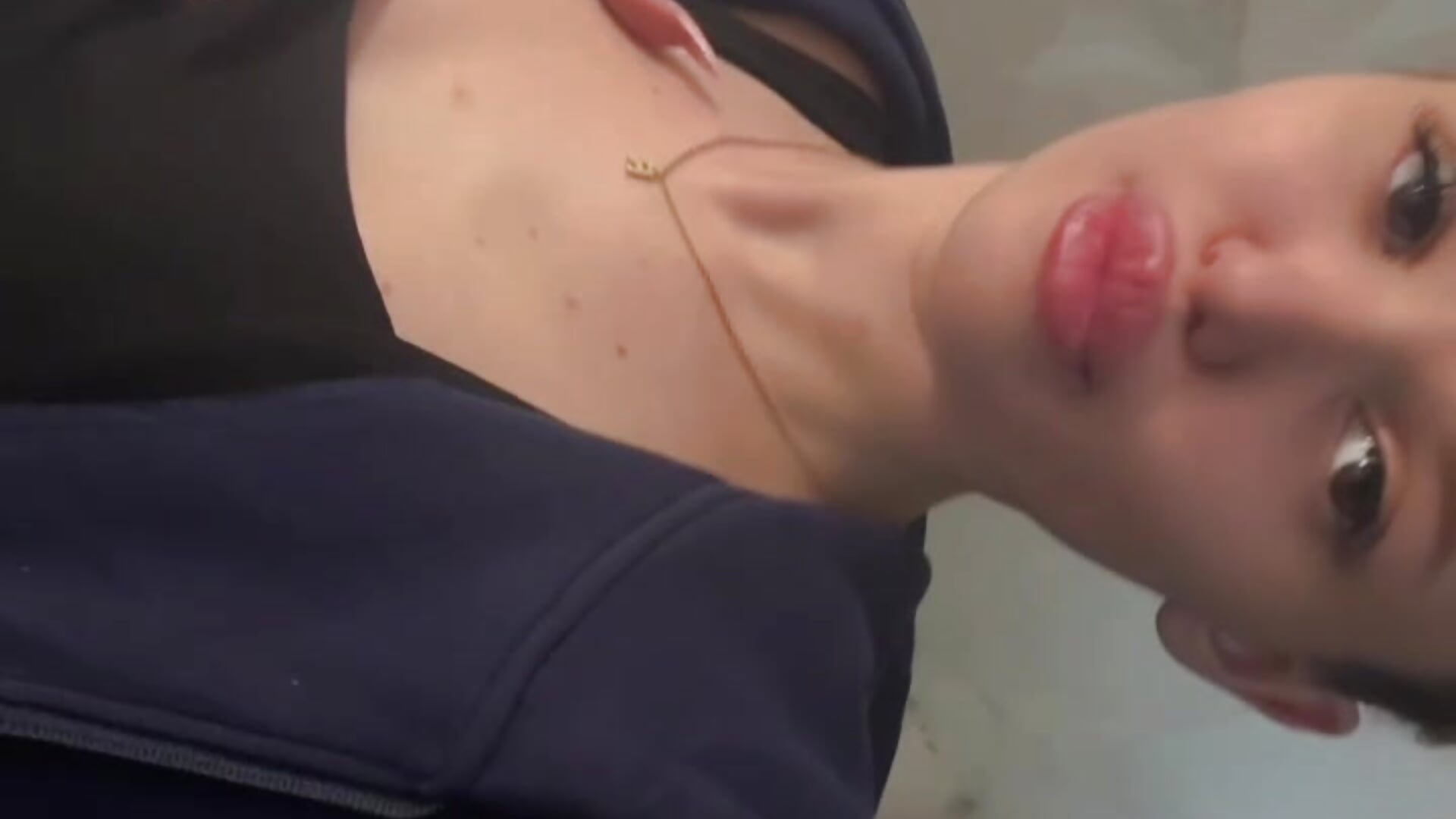 Just fooling around - vídeo de la modelo de cam NikaFoster