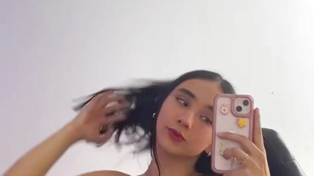 kises - video by anny_little_01 cam model