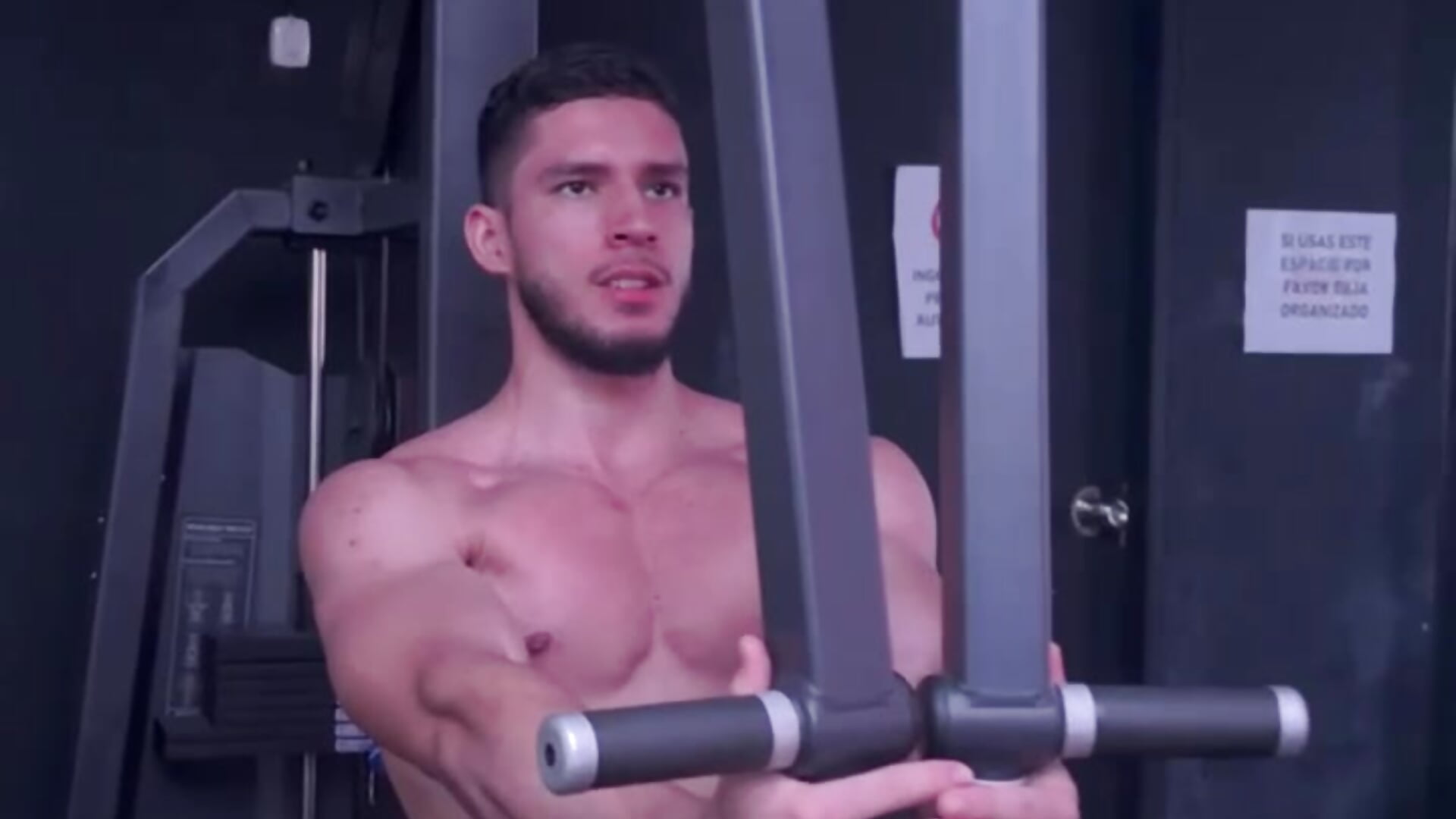 Strong mood, good energy 🔥 - video by axel_tone cam model