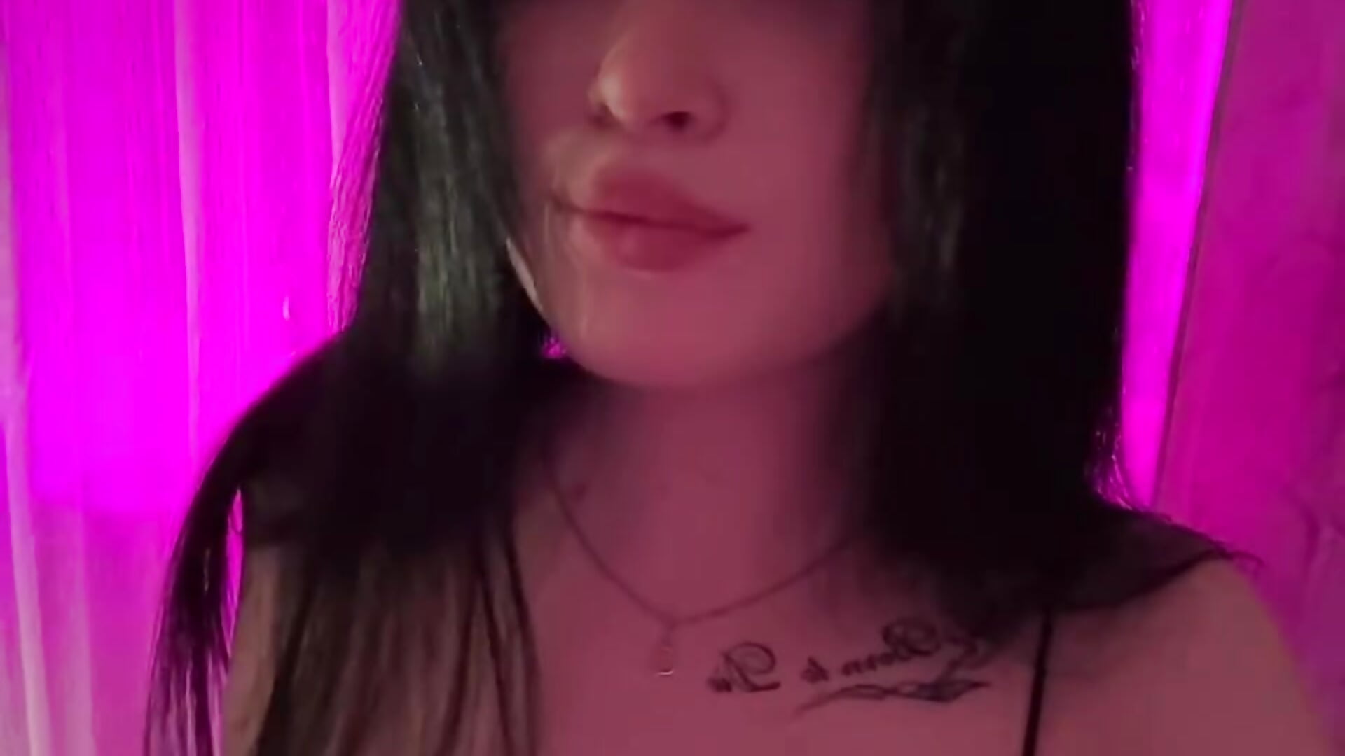 sexy beauty - vídeo de la modelo de cam BellaLuxury