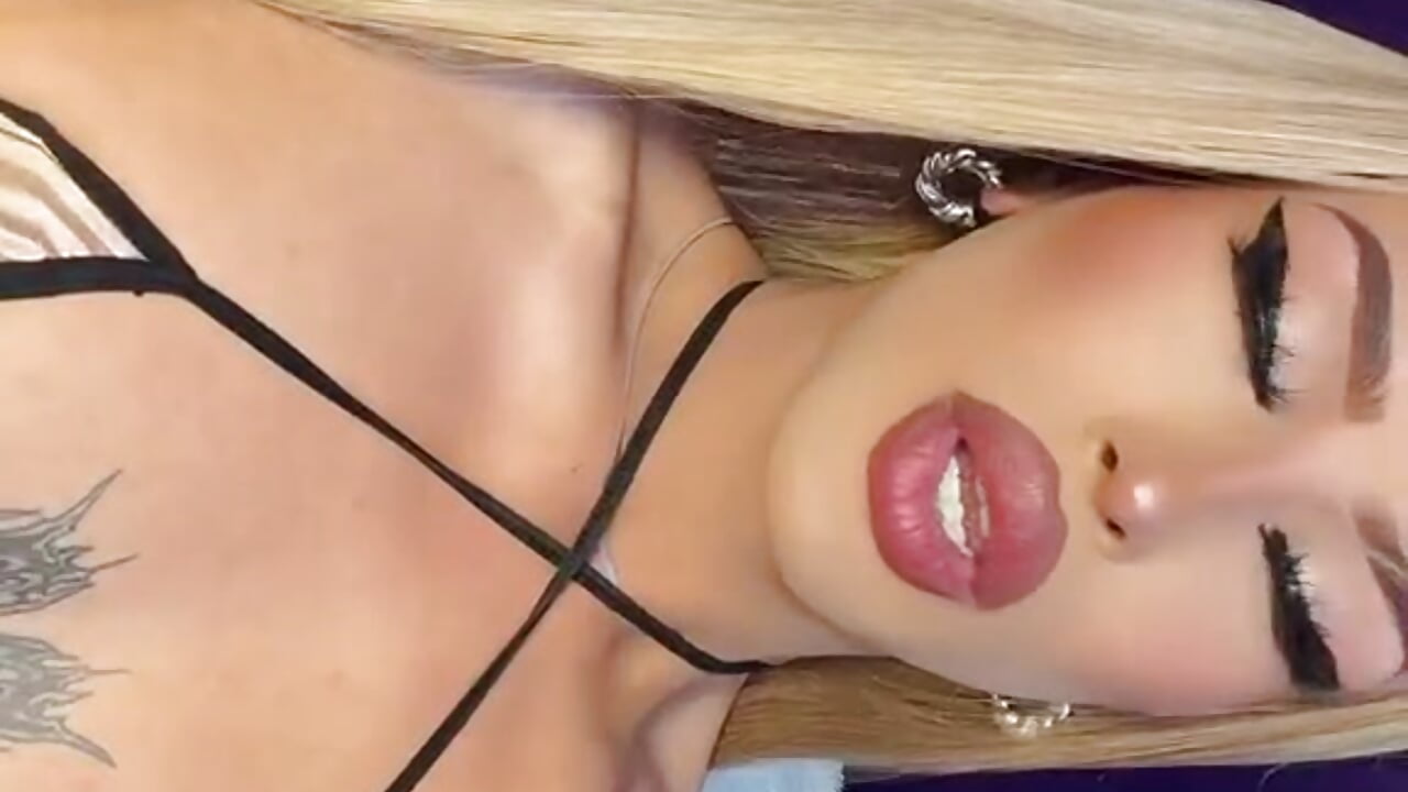 sweet temptation💋 - video by MistressNyx_ cam model