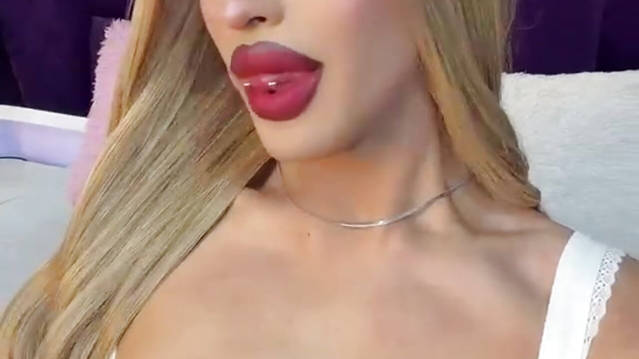 🐻‍❄️ - video by MistressNyx_ cam model