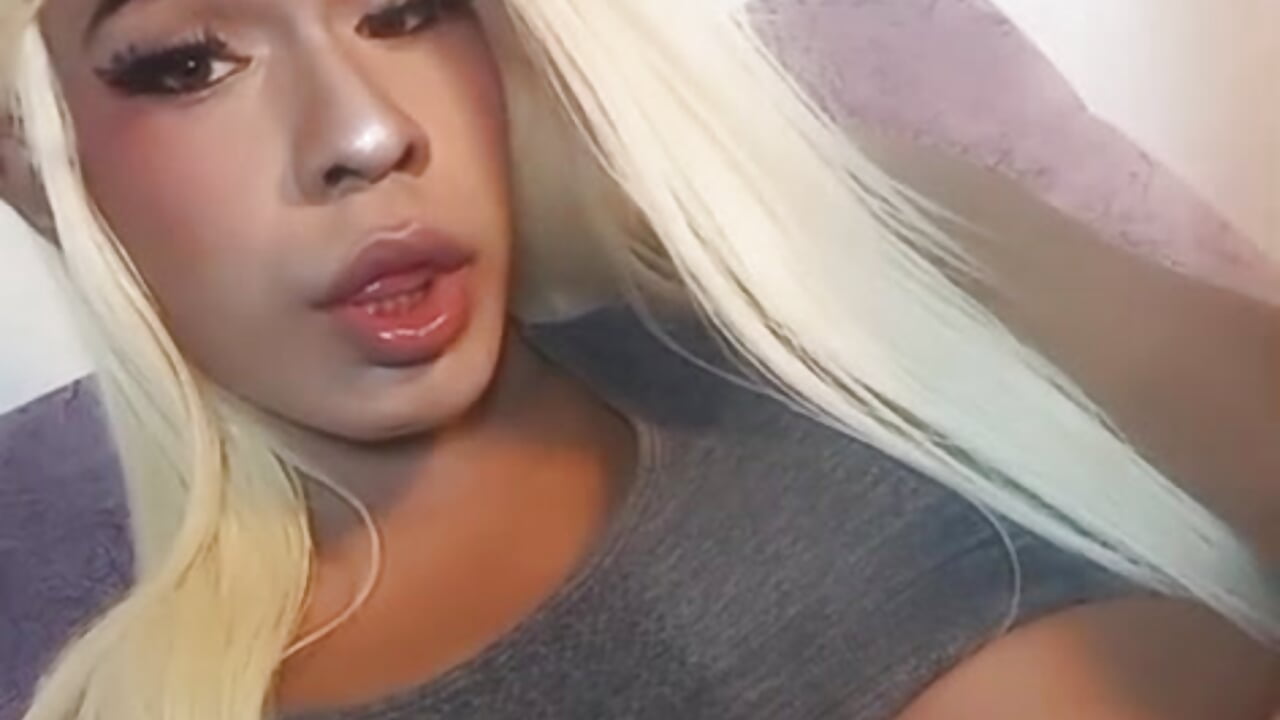 Sexy Blondie - vídeo de la modelo de cam sweetsivonny
