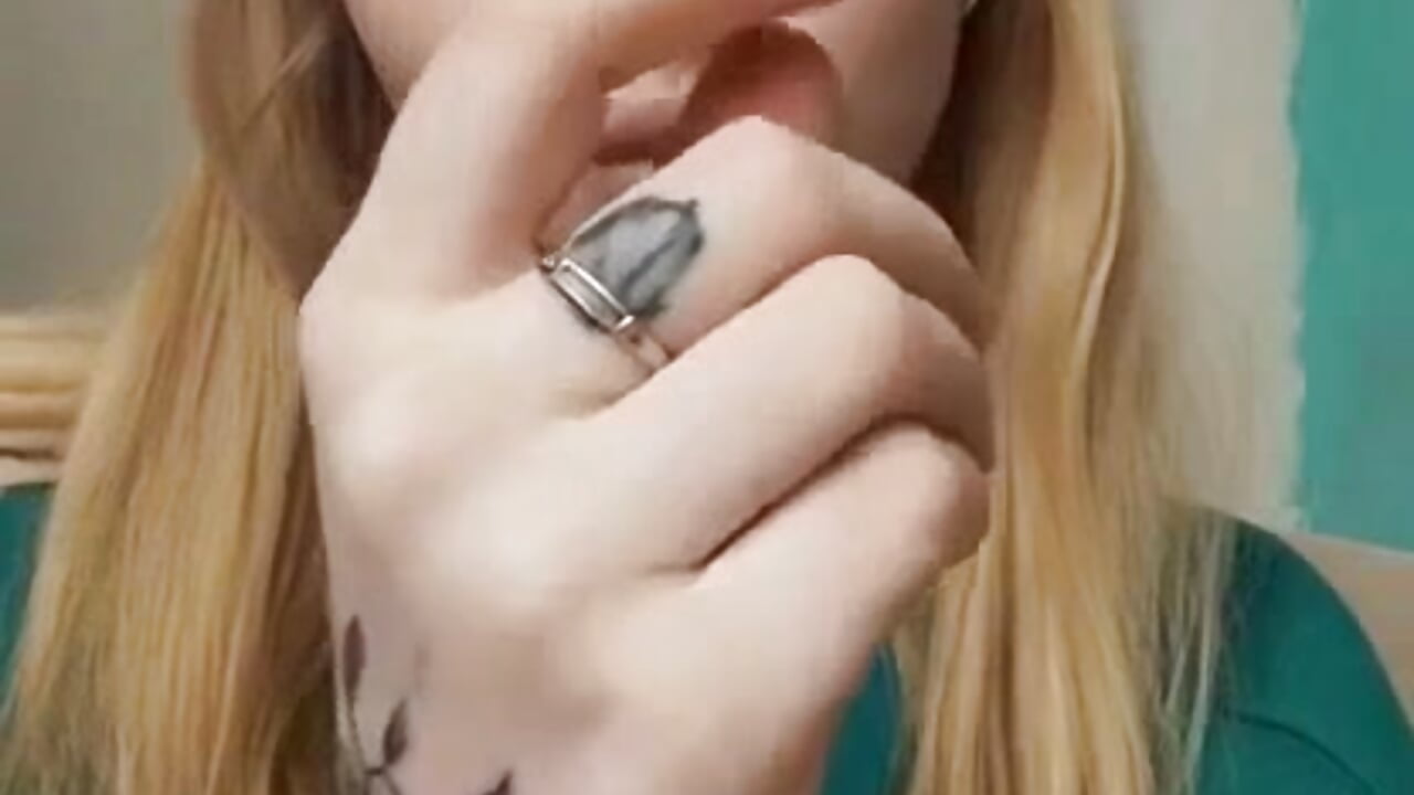 Just cutie - video by fanybuny cam model