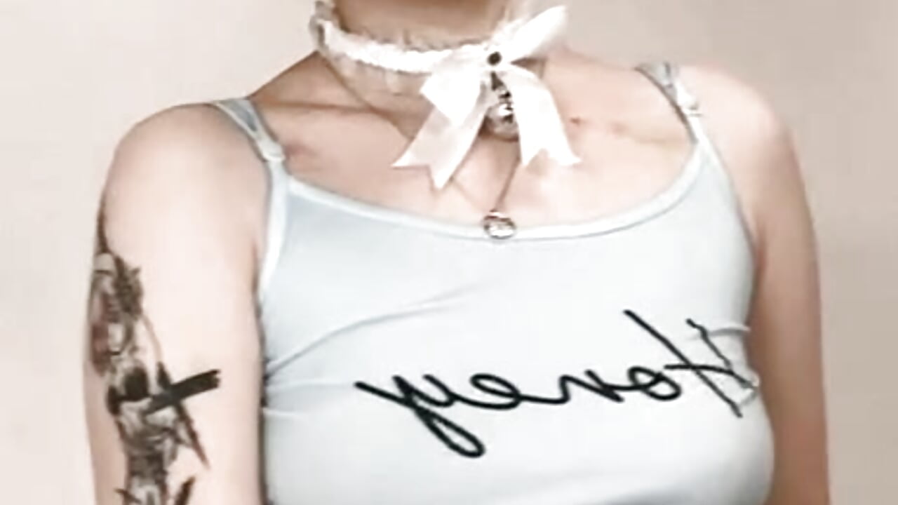 Hi^^ – video af RuntyStrip2