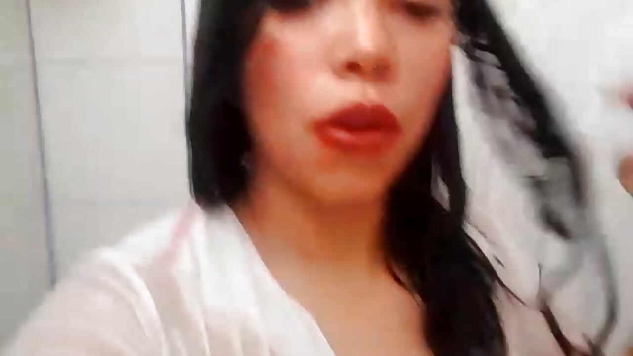 Naughty girl shower show - vídeo de la modelo de cam Ariana_castillo02