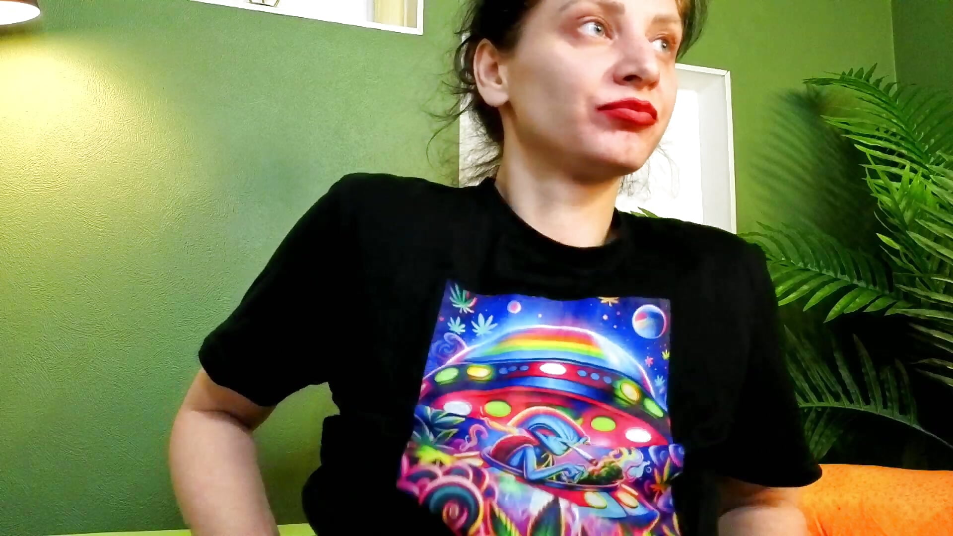 sex**) – video modela na kameri Ophyrix