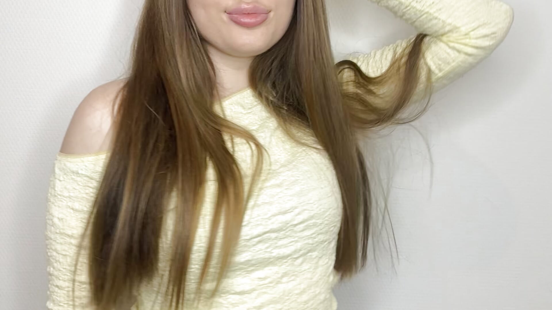 <3 - video by MelinaPoncio cam model