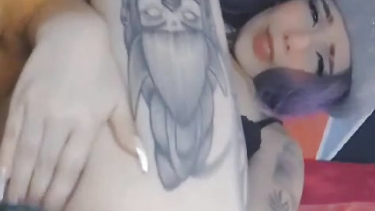 dildo on my asshole<3 - วิดีโอโดย LannieGonzales โมเดลแคม